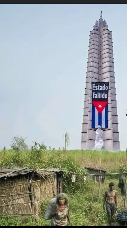 Blancoy48488239's tweet image. #Cuba,
donde nadie se muere de hambre porque las consignas y lemas llenan más que un plato de comida, tampoco necesitamos electricidad, nos alumbramos con las magníficas ideas de nuestros &quot;dirigentes&quot;, agua?, lujo innecesario todos sabemos que las ideas de Fider,hidratan mejor.