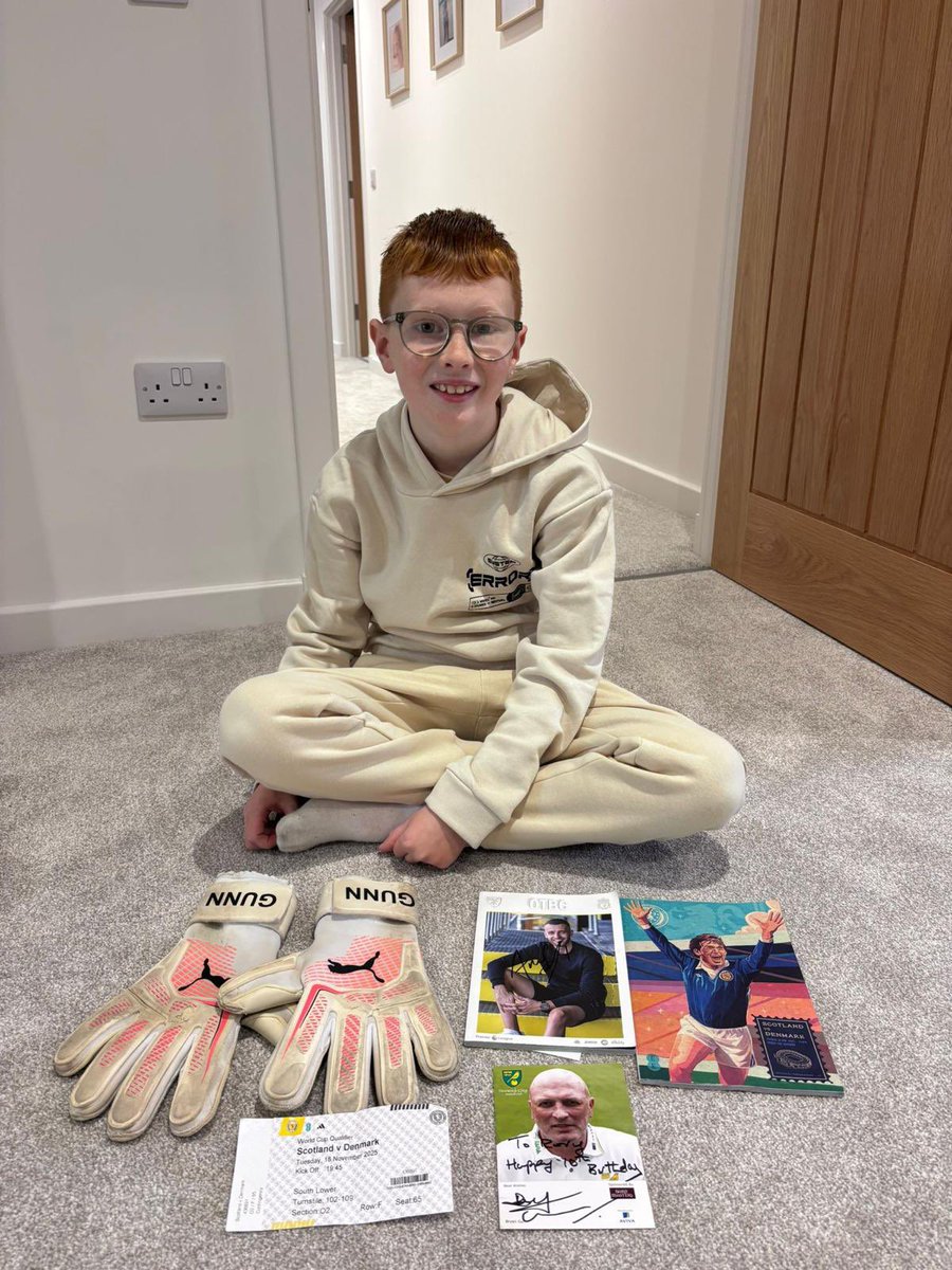 imoffat84's tweet photo. @MrGunny1963 Many Thanks for the message from Angus and kind gifts, you made Rory’s 10th birthday extra special and one he’ll always remember! He was absolutely delighted! All the Best 👍 https://t.co/xf5Y8NqokQ