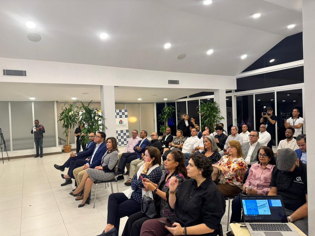 Infotur Dominicano tweet media