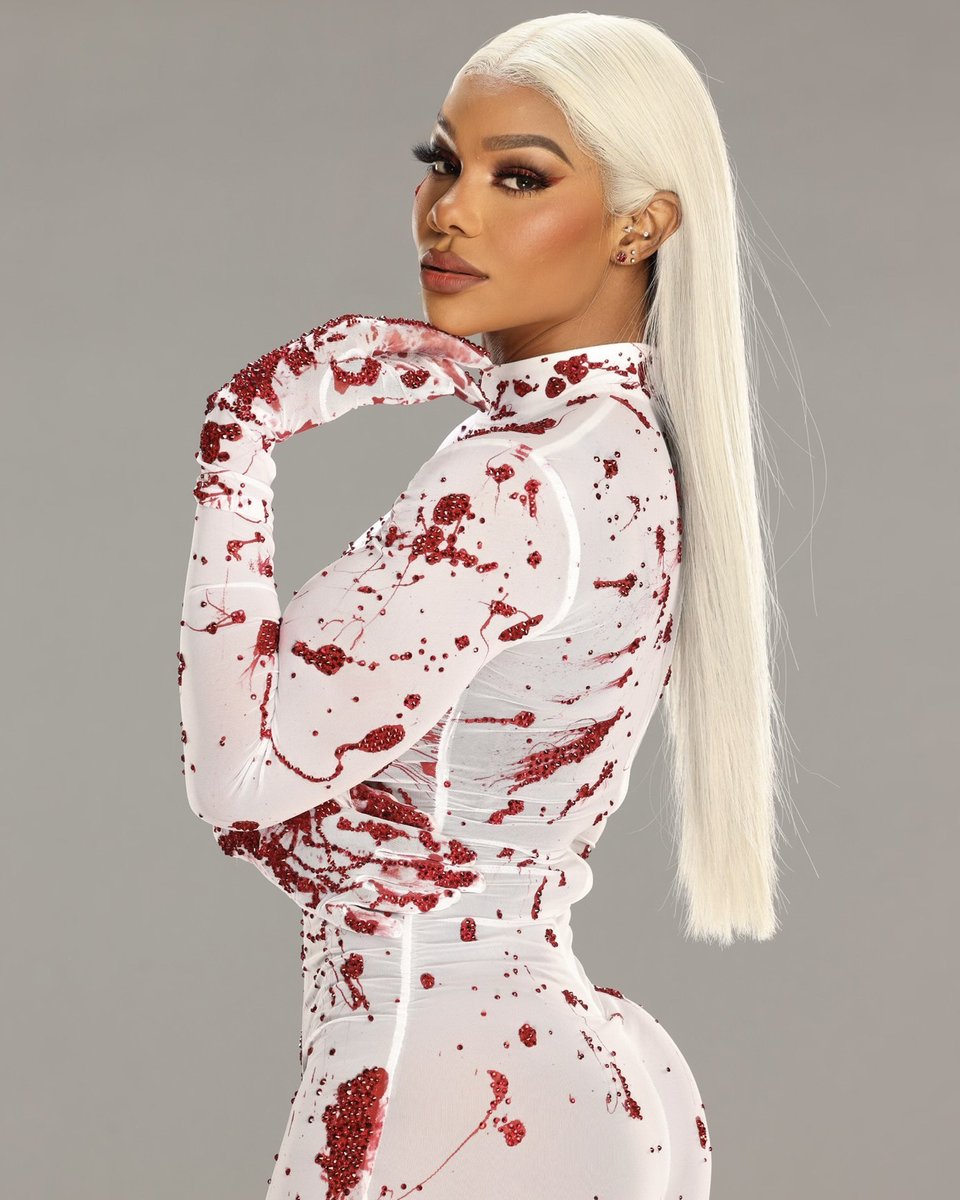 InsideDaHuddle's tweet image. “ Inside The Huddle “ Week 12 #FantasyFootball Show Presents “ Bank$ Beauty Of The Week : WWE SUPERSTAR &amp;amp; WOMEN’S CHAMPION “ JADE CARGILL “
#BeautyOfTheWeek #NFL #InsideTheHuddle