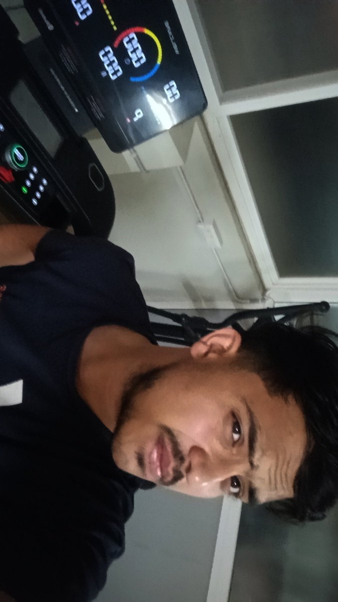 aaasifsays's tweet image. Day 6/100 Update! 🚀
💻 Solved Count Primes (LeetCode – Medium)
🎯 Went deeper into GitLab CI/CD — learned about variables and their types
⚡ Hit a full-body strength workout
📚 Finished reading “The Surprising Power of Atomic Habits”
#100DaysOfCode #100DayChallenge