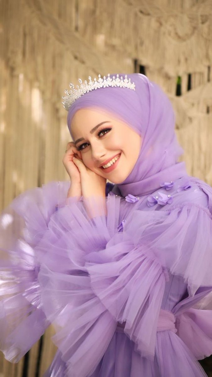 َ
”ْكُلَّمَا حَاوَلْتُ أنٔ أَكُونَ فِي الظِّلِّ، أَصَرَّ تَأَلُّقِي أَن يَمنَحَني صَفَّ المَقدِّمَة💜🧜‍♀️👑♪“

طُـآبَ بَڪم آلُِـمـسـآآآء وُطُبَتم أينمآ ڪنتم..💜🌸
𓇼𓇼𓇼𓇼𓇼𓇼𓇼𓇼𓇼
✰┄┄┉━❀❥💜🧜‍♀️❥❀━┅┄┄✰