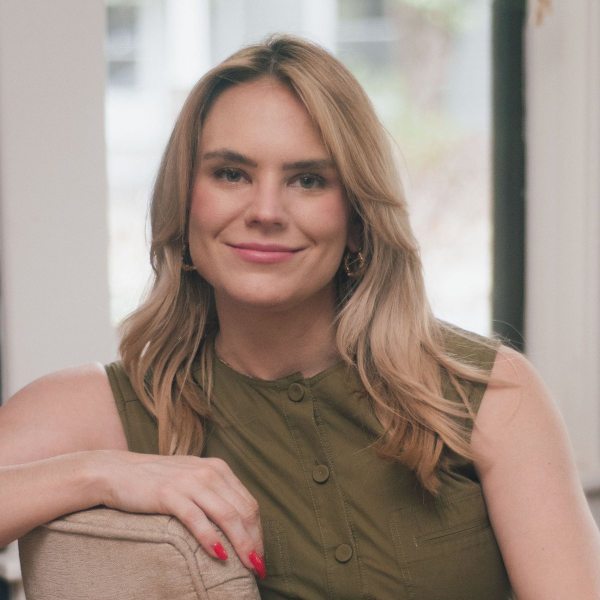 mmpadellan's tweet image. How badly are MAGA Republicans doing?
I&apos;ll tell you:

There&apos;s an election in Tennessee right now, in a district trump won by 22 points. They are literally pulling out ALL the stops against DEM Aftyn Behn.

She has a shot to win.
Americans are waking up.

VOTE FOR AFTYN BEHN!!!!