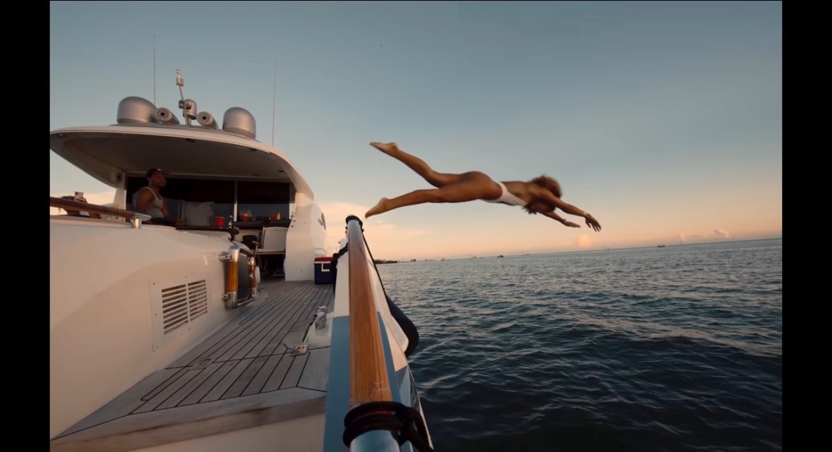 Go remove your eyes top wai😂🔥

Samankudi VIDEO OUT NOW!

youtu.be/t8Wtrhlv3ro?si…