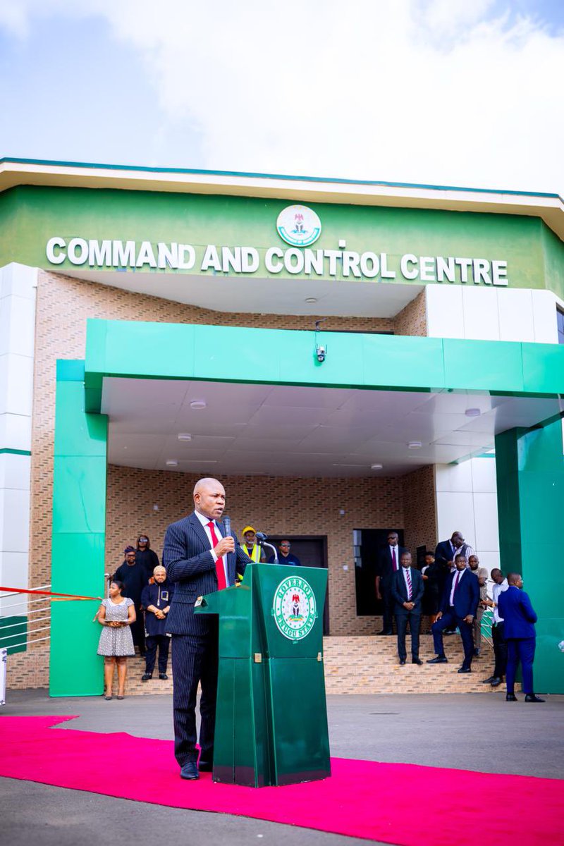 PNMbah's tweet image. Today, we strengthened our resolve to keep Enugu safe.

I inaugurated newly procured hi-tech security equipment and patrol vehicles from the Enugu State Security Trust Fund, including two advanced drones, 10 Hilux patrol vans, 400 bulletproof vests, and 400 bulletproof helmets.…