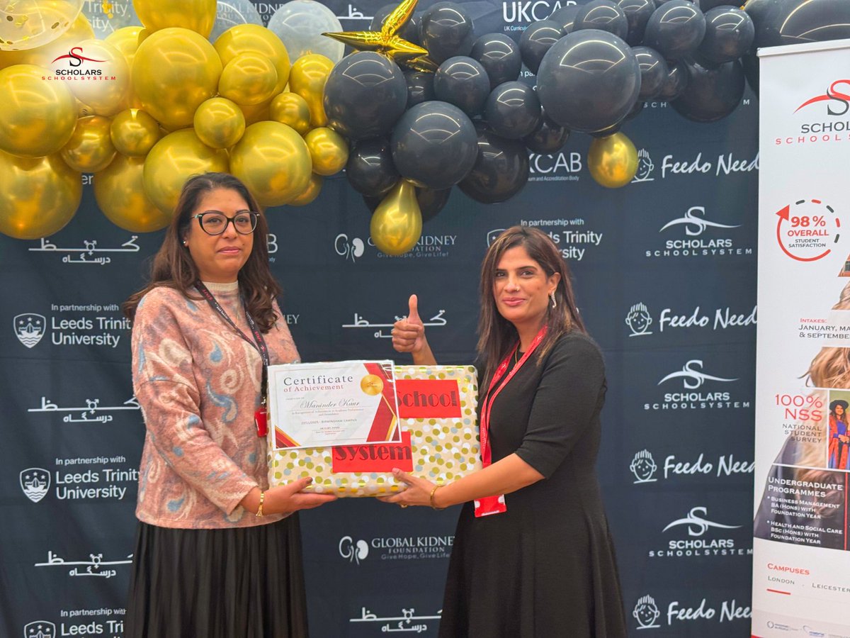 ScholarsSystem's tweet image. Big congratulations to our Birmingham Student Recognition Award winners! 🎉✨

Our Birmingham campus celebrated outstanding academic performance and excellent attendance. 🌟

Top achievers were awarded vouchers and laptops in recognition of their hard work and commitment.👏
.
.
.…