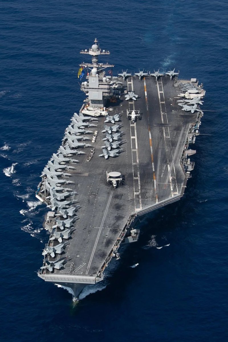 warsurveillance's tweet image. 🇺🇸🇻🇪🚨| BREAKING: 
The aircraft carrier USS Gerald Ford activated its automatic identification system a few hours ago, showing it is in the U.S. Virgin Islands, just 900 km from Caracas. A clear message to Maduro’s Cartel of the Suns:
 “We are here.” 🔥