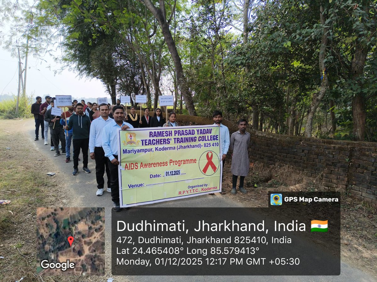 RpyttcKoderma's tweet image. कोडरमा। रमेश प्रसाद यादव शिक्षक प्रशिक्षण महाविद्यालय में एड्स से बचाव पर जागरूकता कार्यक्रम का आयोजन किया गया। इस दौरान सहायक प्राध्यापकों व प्रशिक्षुओं द्वारा आस-पास के ग्रामों छोटकीबागी, बड़कीबागी, मारियमपुर सहित अन्य ग्रामों में भ्रमण कर एड्स के प्रति लोगों को जागरूक किया।