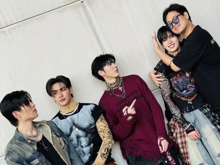 “They are my babies” 👶🏻♥️♥️

น้องเล็กของวงถูกรักอย่างดีจากพี่ ๆ ในวง 🥺🥺🥺