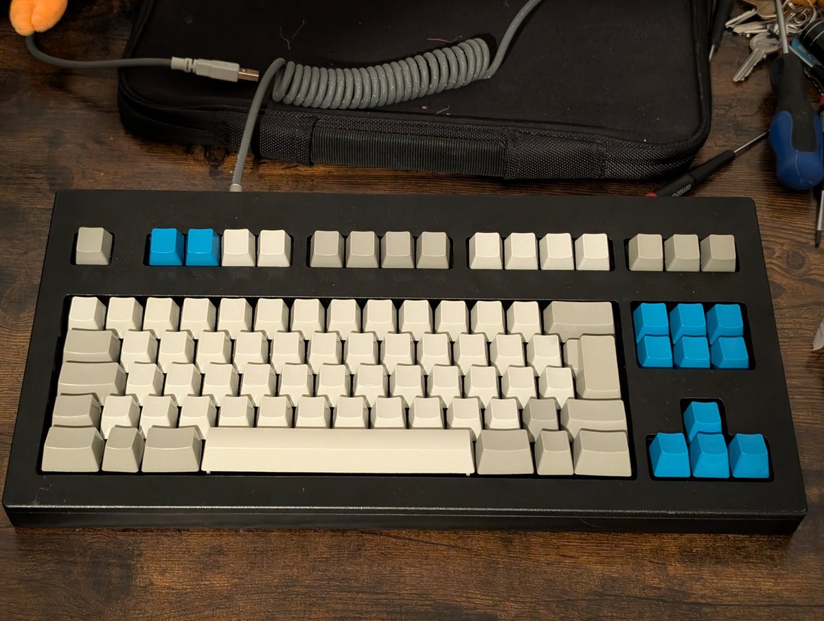 zeenoh 🍥 tweet media