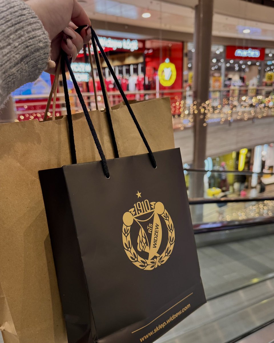 marcelinacim's tweet photo. Fajnie się robi zakupy w galerii handlowej w centrum Łodzi, polecam 🛍️ https://t.co/V3eXj4u3EU