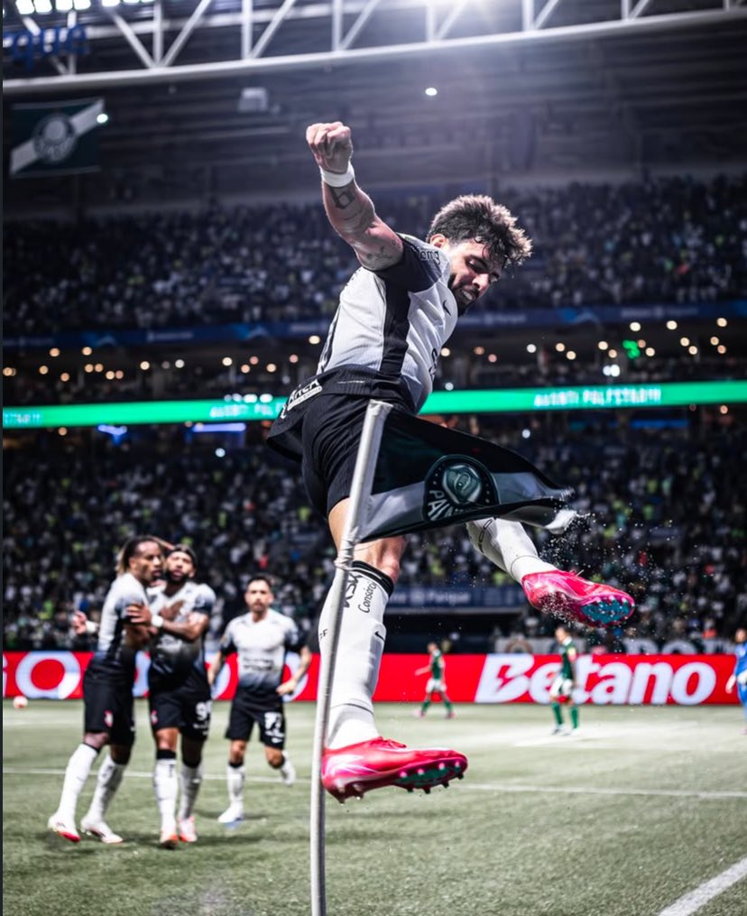 sccpnumeros's tweet image. Final de Libertadores da menos audiência que jogos do Corinthians na fase pré da competição. 

A Globo obteve boa audiência na grande São Paulo com a vitória do Flamengo por 1 a 0 contra o Palmeiras nesse sábado (28), marcando 22,4 pontos em sua exibição completa. Mas apesar de…