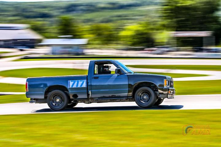 spohnperf's tweet image. From phone company fleet truck to LS-swapped autocross weapon. 🏁

Kory Krull bought this GMC at 14, drove it through HS, then rebuilt it in his home garage. LS1/T56 &amp;amp; Spohn front control arms.

This is the kind of story we love to see!

#spohnperformance #autocross #lsswap