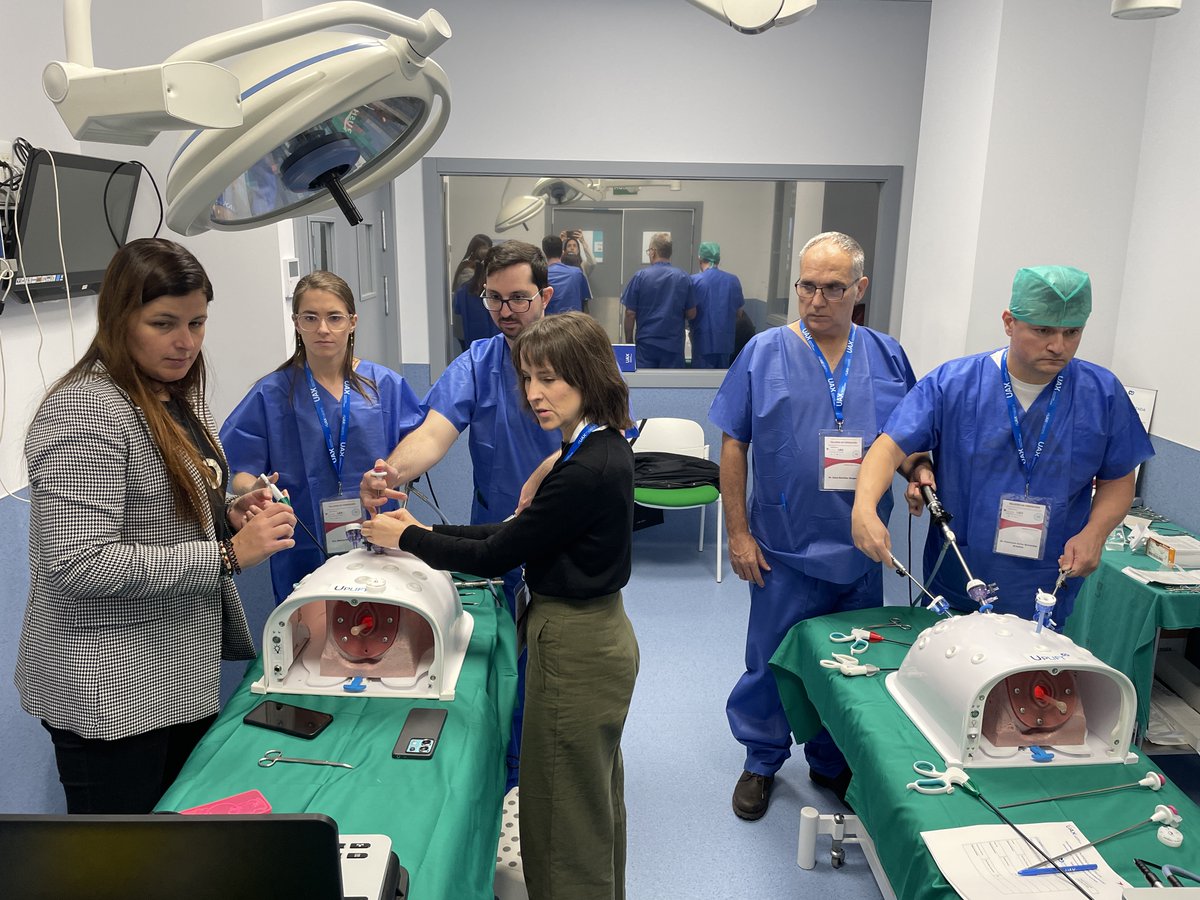 uaxuniversidad's tweet image. Hemos realizado los talleres de #ATRIUM Workstations, una iniciativa coorganizada por @AstellasUS   y #UAX, a través de la Cátedra de Uroginecología y Suelo Pélvico. 
Seguimos construyendo futuro. ✨

#UAX #TalleresAtrium #HazloenUAX