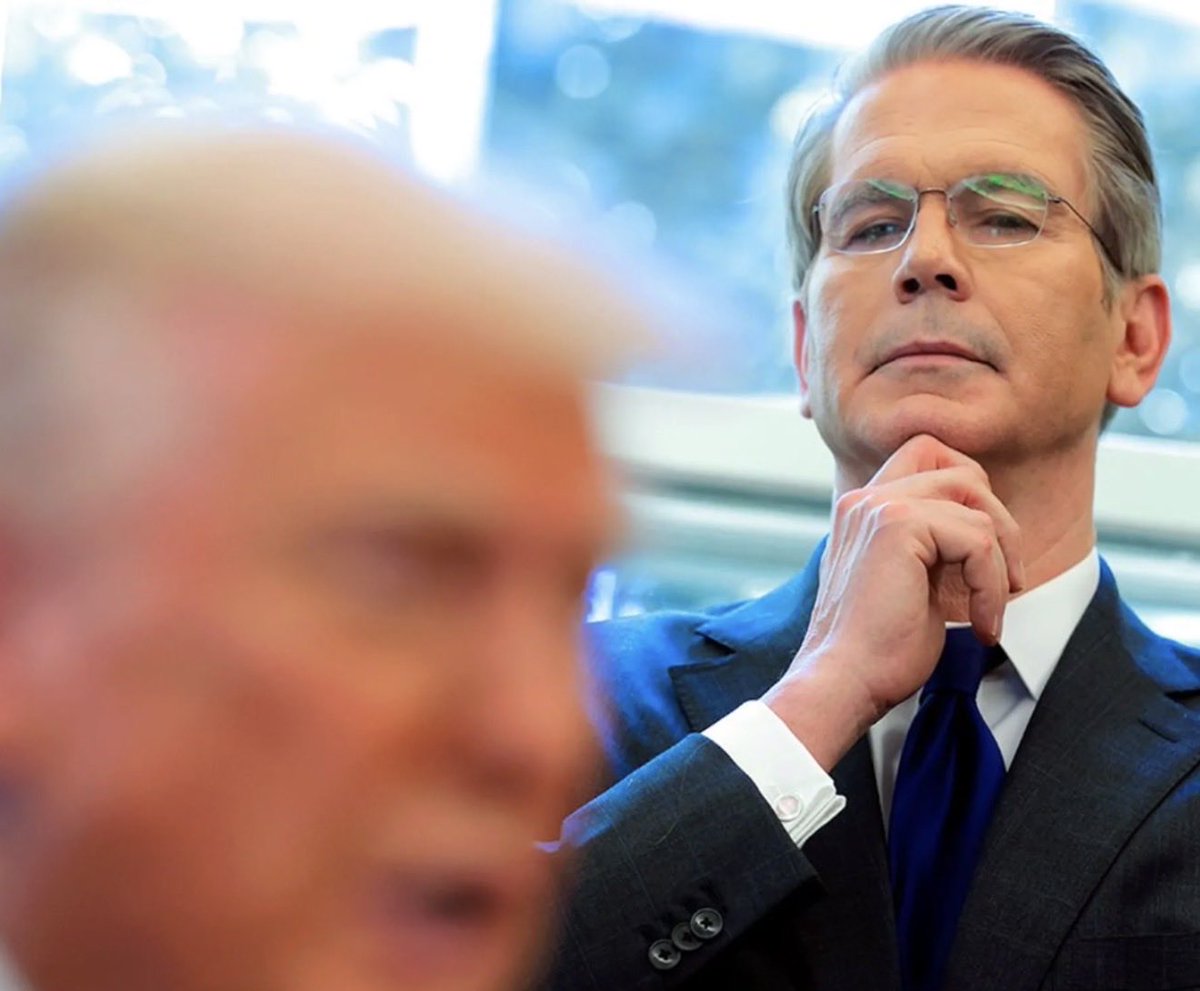 LPoliticia22333's tweet image. BREAKING 🚨 IT’S OFFICIAL: Treasury Sec. Scott Bessent is immediately cutting off federal benefits to illegal aliens

LET’S FREAKING GO 🔥