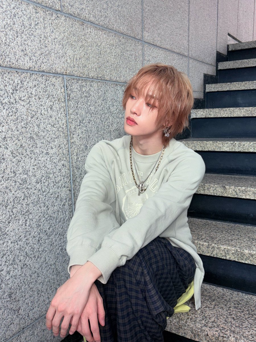 AM8IC_FRANCE's tweet photo. [🦊💬] L’inkigayo est terminé aujourd’hui~ ♡

Il fait très froid, alors habillez-vous bien 🤍

#AM8IC #엠빅 #エムビック
#SAHO #사호 #サホ #斯皓 https://t.co/vxYKFvvpk0
