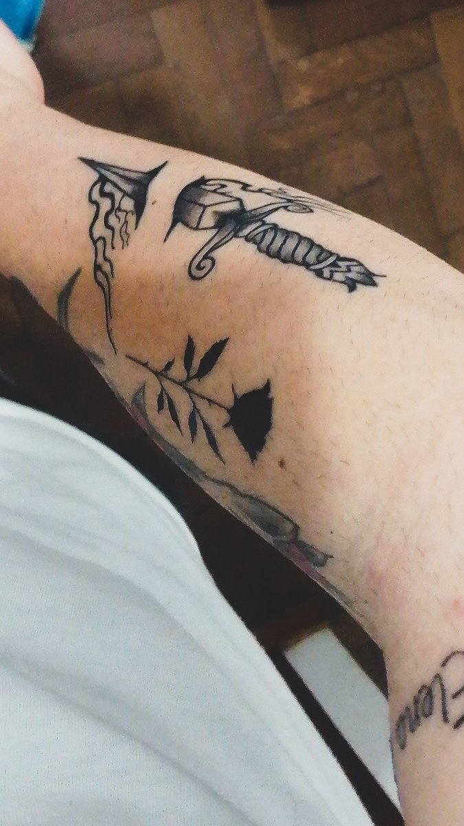 LPascualk's tweet photo. Nuevos tatuajes #tatuajes https://t.co/G2ViJqT93w