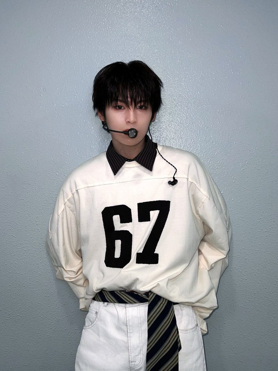 AM8IC_FRANCE's tweet photo. [🐼💬] Numéro 67 d’AM8IC, le robot panda ! 🐼🤖

#AM8IC #엠빅 #エムビック
#ROUX #루 #ルー #盛琦 https://t.co/S3VktmXijM