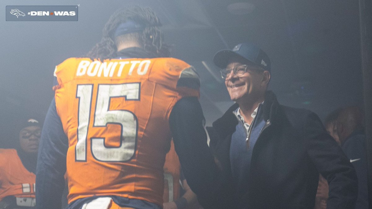 Broncos's tweet image. A hard-fought @SNFonNBC W. 😤

Inside the locker room after #DENvsWAS: