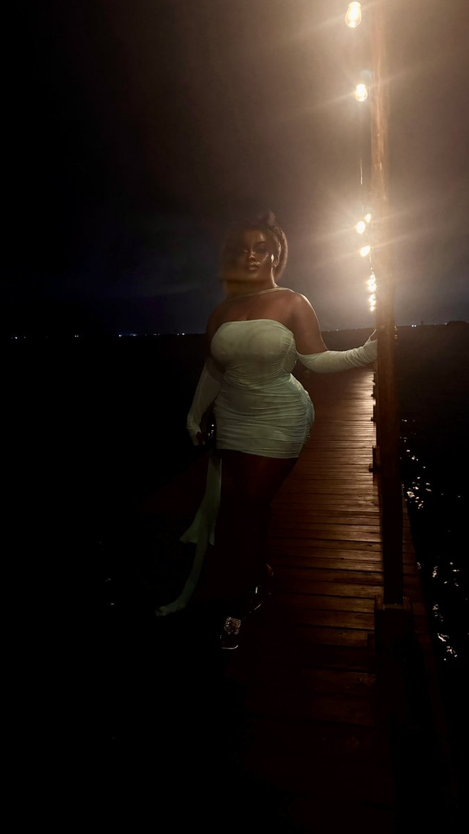 SandraGee_'s tweet photo. She was a fairy - or how do they say it ? 🧚‍♂️ https://t.co/5Jfv9Mudgt