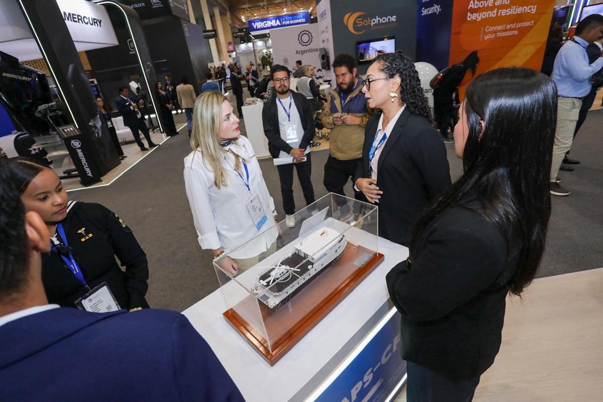 ¡Colombia avanza con el Gobierno del Cambio!

🛳️ Desde Expodefensa acompañamos la firma del contrato para construir el buque de emergencias BAL-C.

En Fiduprevisora administramos estos recursos con transparencia y compromiso por Colombia.

Una inversión que fortalece la