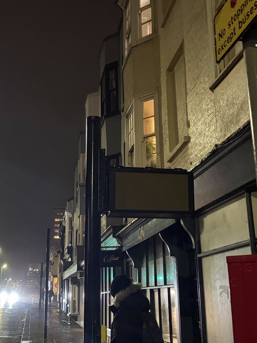 Simon Latrov tweet media