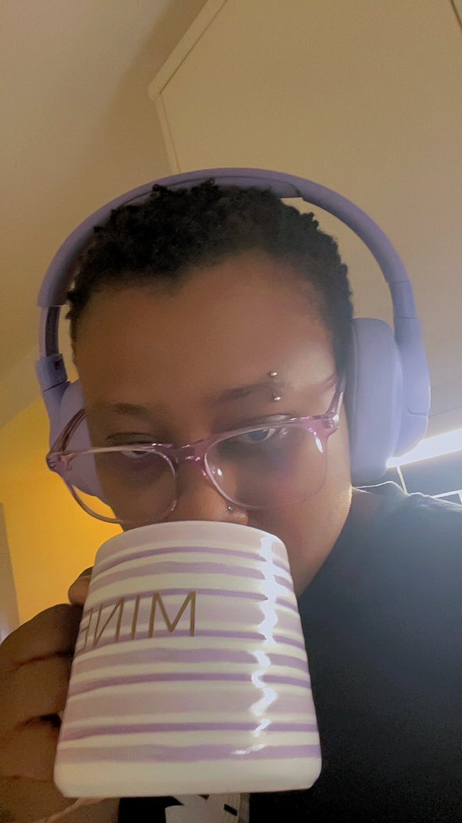 BeeOnGrid's tweet image. GN CT 😴😴😴

AI gave machines intelligence.
DePIN gives them autonomy.
$PEAQ gives them an economy.
The next major crypto wave won’t be memes it’ll be machines generating real value onchain.

The shift has already started. Remember to reply with a Good night if you’re active and…