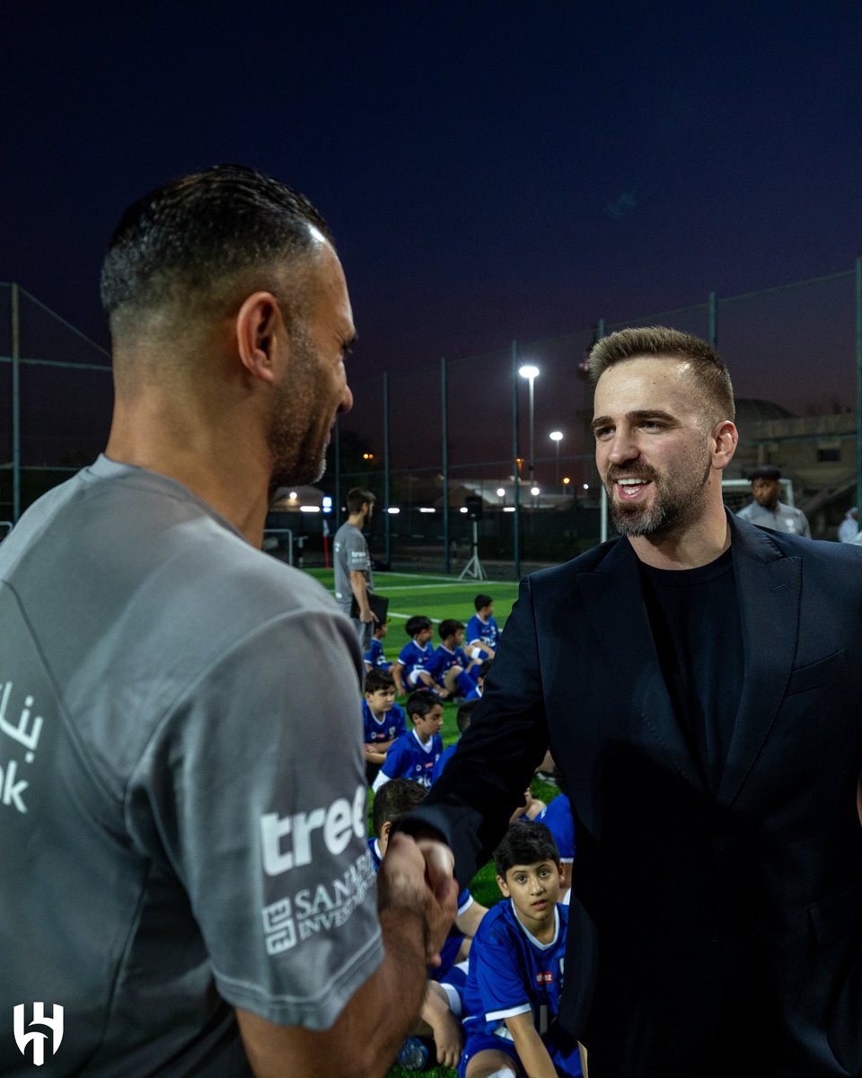 من أرض "الكويت" 🇰🇼

ندشّن أول فروع #أكاديمية_الهلال خارج المملكة 🤩💙