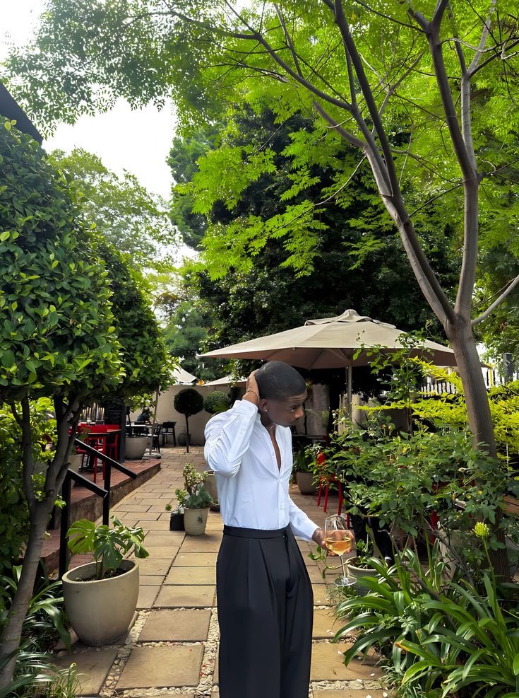 HowYouWantaHimToDress tweet media