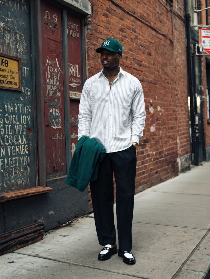 HowYouWantaHimToDress tweet media