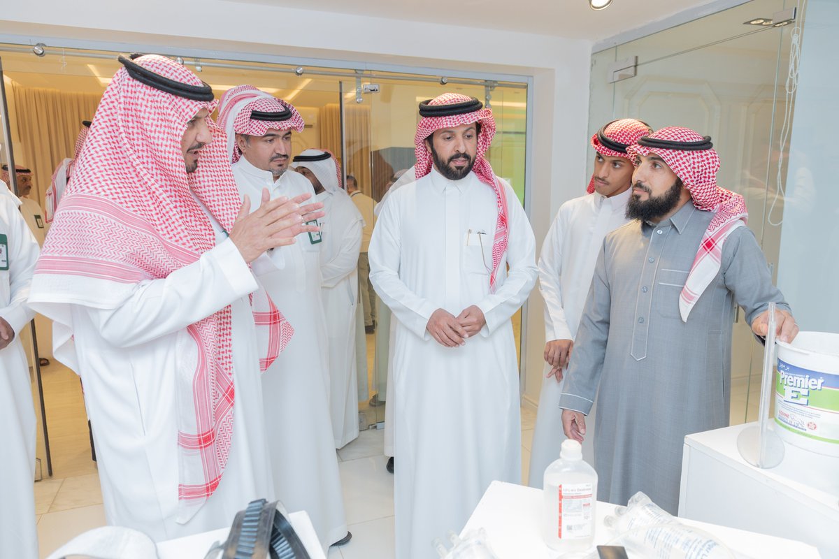 تتقدم إدارة ميدان الأمير فيصل بن خالد للفروسية بمحافظة المجمعة بالشكر والتقدير لــ  "  اكاديمية مسار الفروسية  " على تواجدهم في حفل اليوم ومشاركتهم بركن مصاحب لحفلنا اليوم  .
<a href="/nadi_masar/">أكاديمية مسار الفروسية</a>