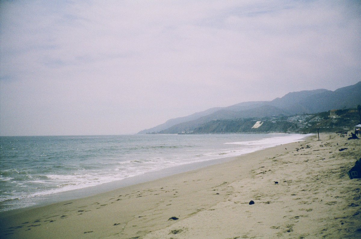 demi_hl's tweet image. GRAND RISING ITS A MONDAY MAKE THIS WEEK YOUR BITCH