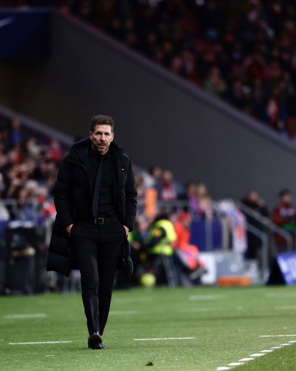 جاي من ٧ انتصارات متتاليه 
وفريقه بافضل مستوياته 

هل بيسويها بكره لاول مره ؟
ولا بنشوف تكرار الانبطاح المعتاد