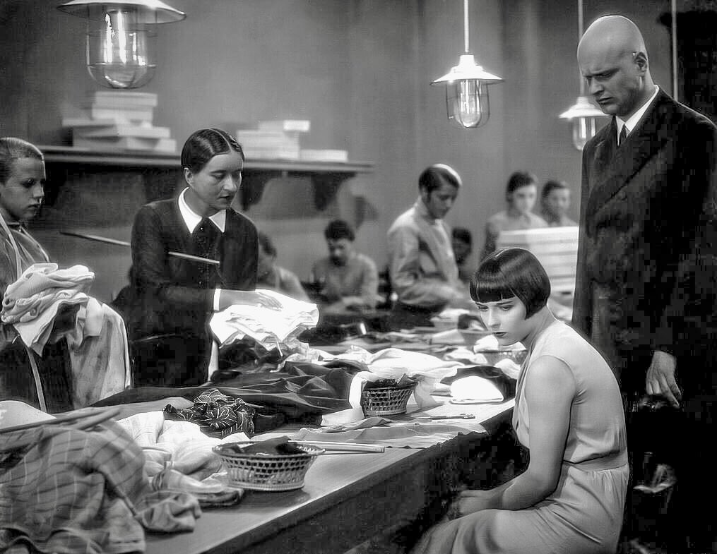 ForeverLouiseB1's tweet image. Louise with Valeska Gert and Andrews Engelmann in a still from Diary of a Lost Girl (1929).