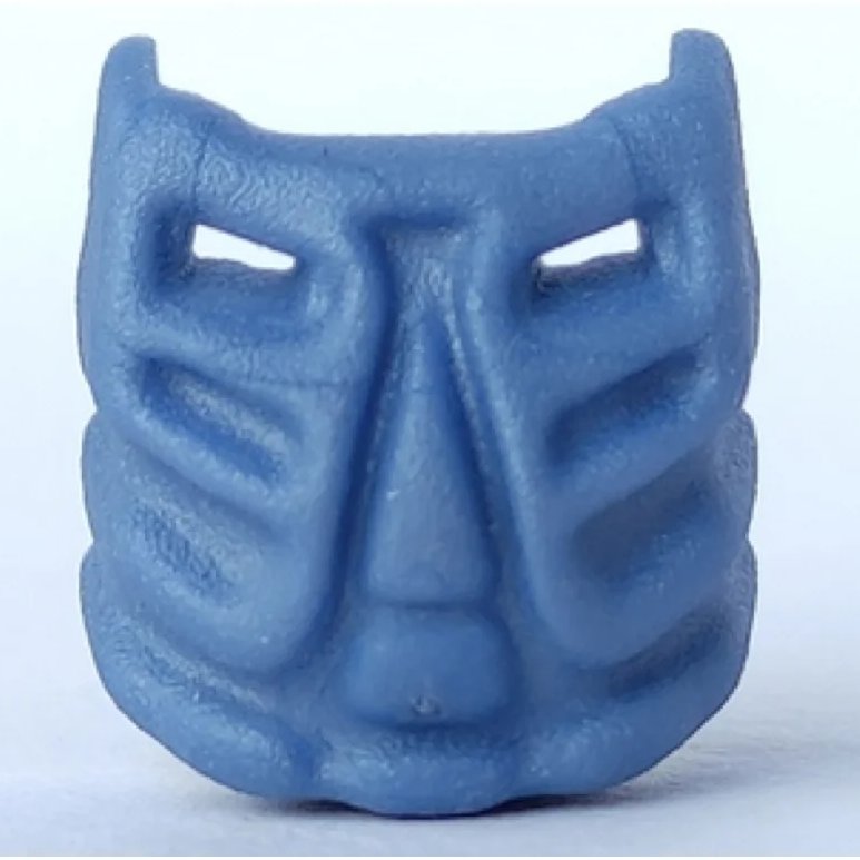 ShinRobjira's tweet image. Bionicle brain rot strikes once more.
Orga&apos;s sporting a Krana Mask on his bicep.
Either that or a weird Decipticon insignia... either or works, I think.