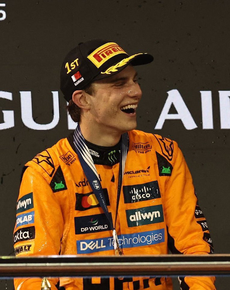 rosiierix's tweet image. does it ever drive you crazy?