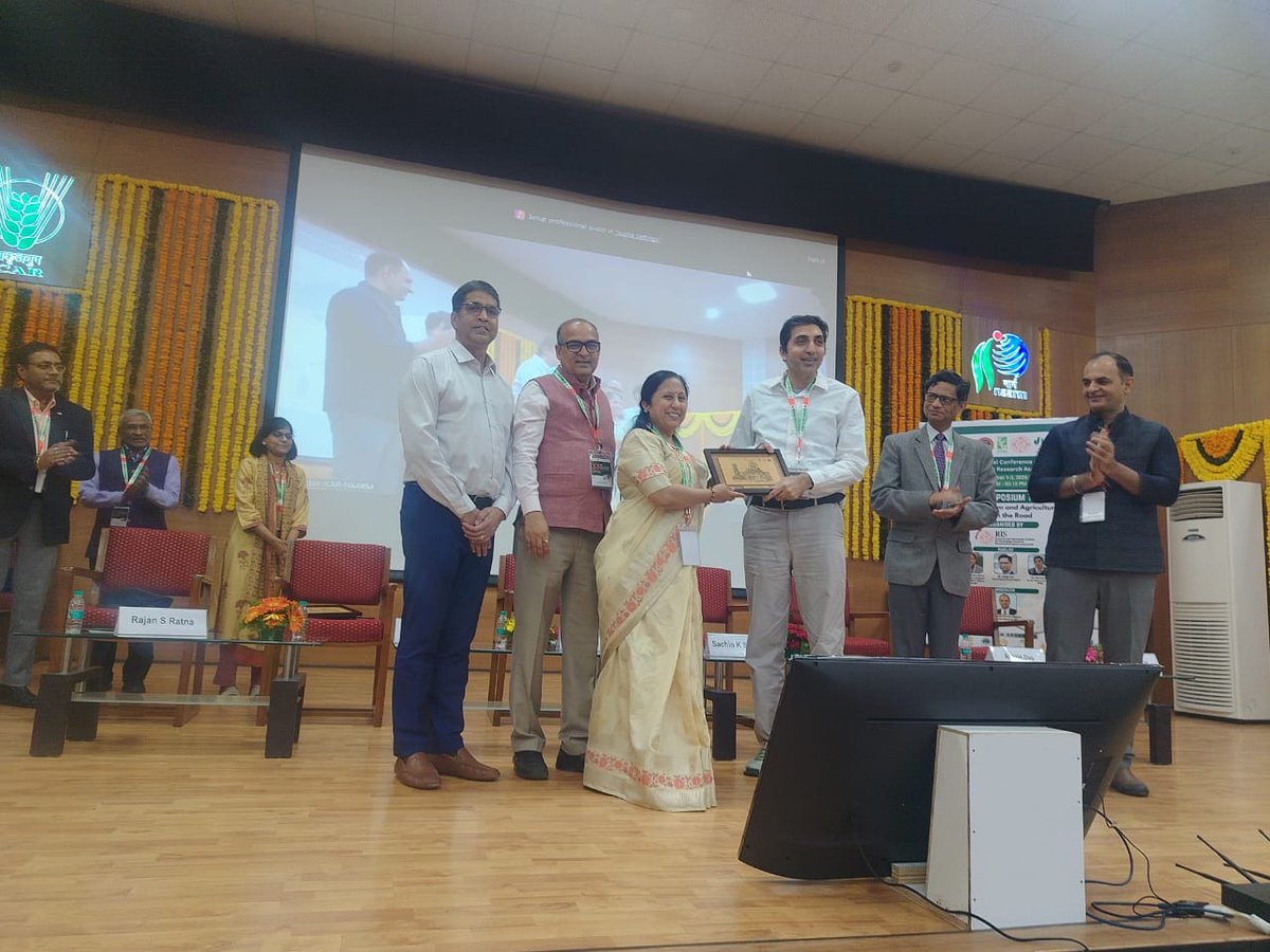 At the <a href="/RIS_NewDelhi/">RIS</a> symposium on ‘Growing Protectionism and Agricultural Trade: A Fork in the Road’ during the 33rd AERA Conference held at ICAR-NAARM, Mr. Devesh Roy, Senior Research Fellow, IFPRI emphasised the need for uniform, export-oriented trade policies and stronger