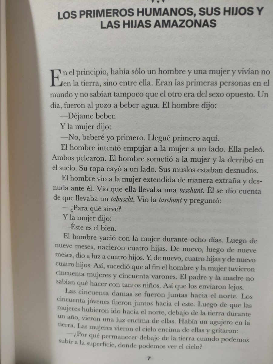 Los Adán y Eva africanos comenzaron su relación con el pie izquierdo XD