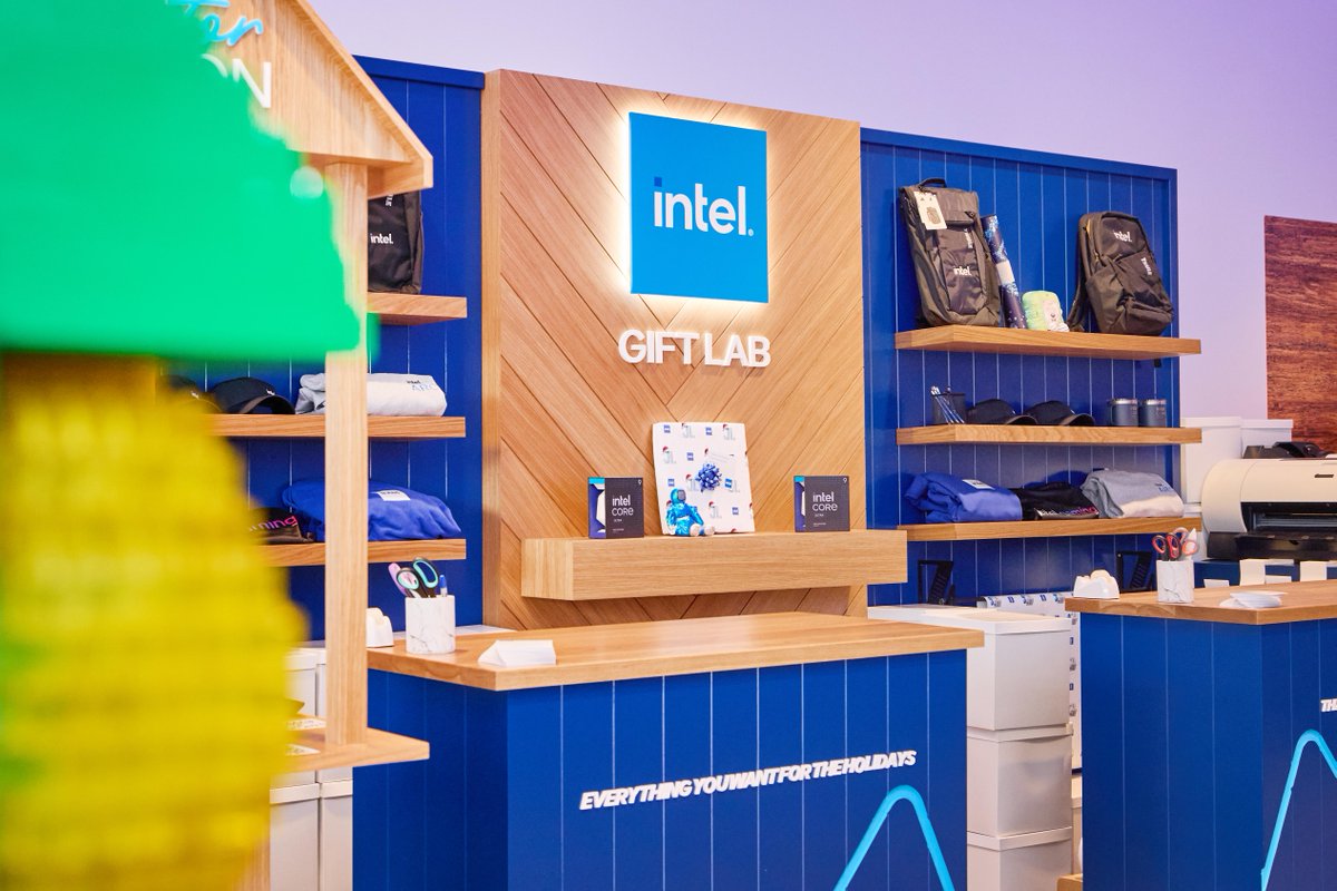 Intel Canada tweet media