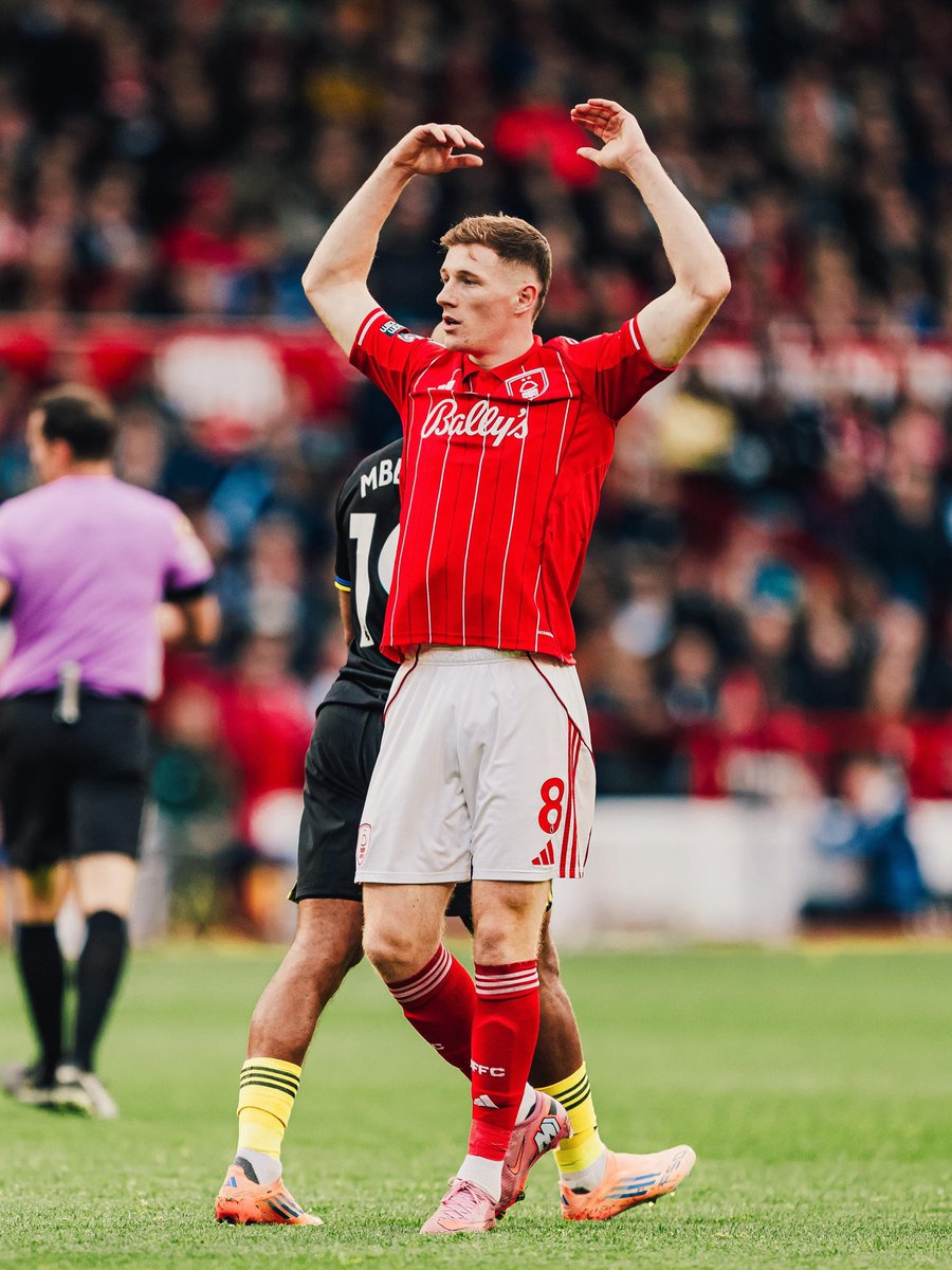 existantmcfc's tweet image. 🚨CONFIRMED:

It&apos;s now been VERIFIED, from my sources, that Elliot Anderson is not only City&apos;s target for the summer, but they&apos;re considering making moves for him NEXT MONTH.

Anderson WANTS to play for @ManCity, it&apos;s now between @NFFC and the club to reach an agreement.

#MCFC