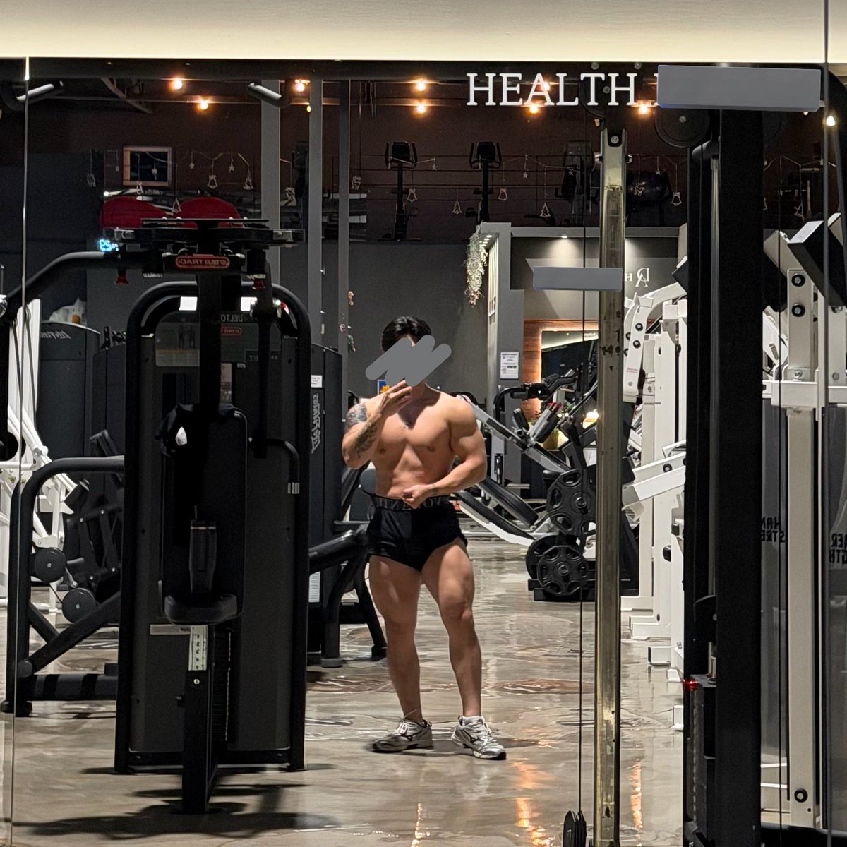 바나나 두개 먹고 어깨 끝