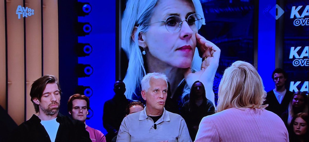 marcelbar8's tweet image. "Dit ondermijnt het zorgvuldig opgebouwde vertrouwen door de journalistiek in NL en bij de NOS. Ik vind dat zeer kwalijk en ons voorland zijn de VS."

De woede van Ron Fresen over de uitlatingen van #MonaKeijzer is terecht. Wat mij betreft moet Keijzer weg. #Eva #jinek #EvaJinek