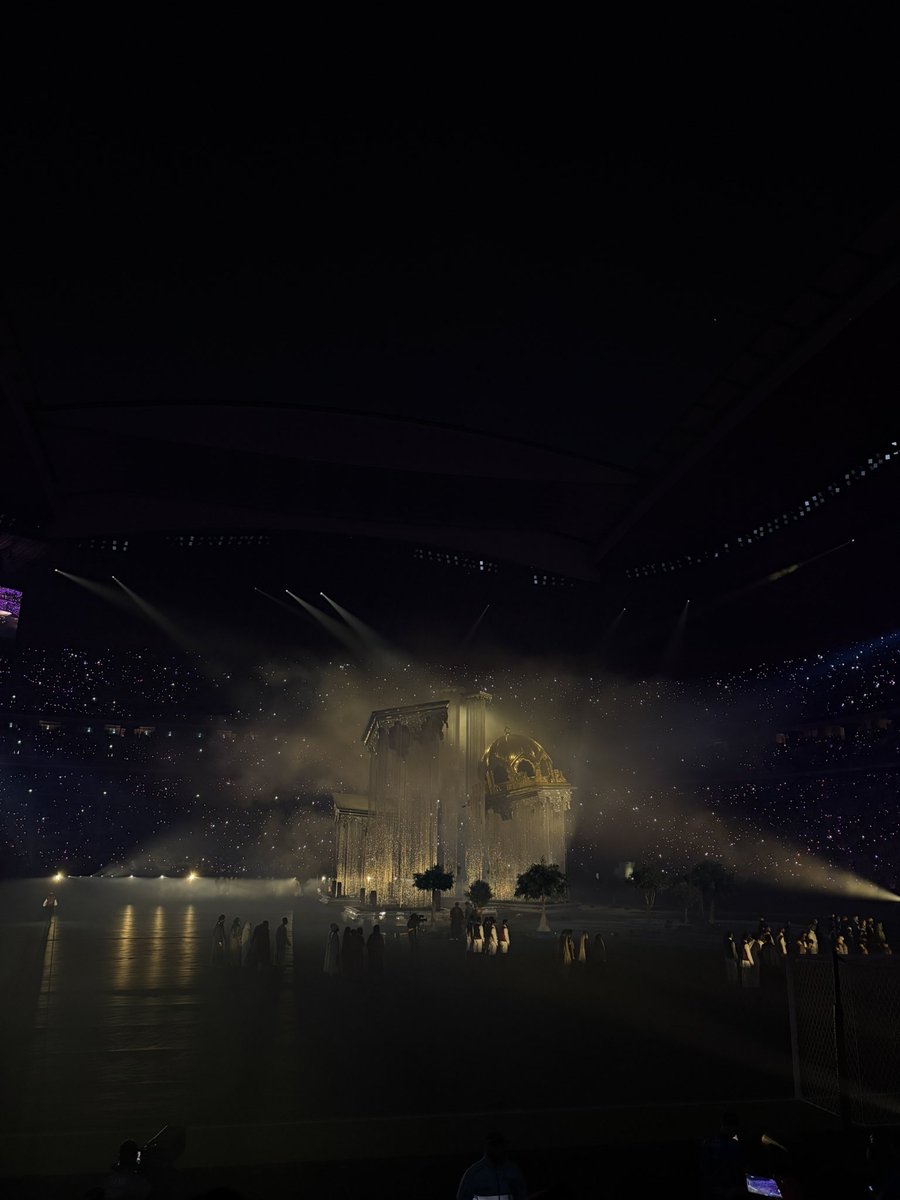 mostlyydan's tweet image. 💫