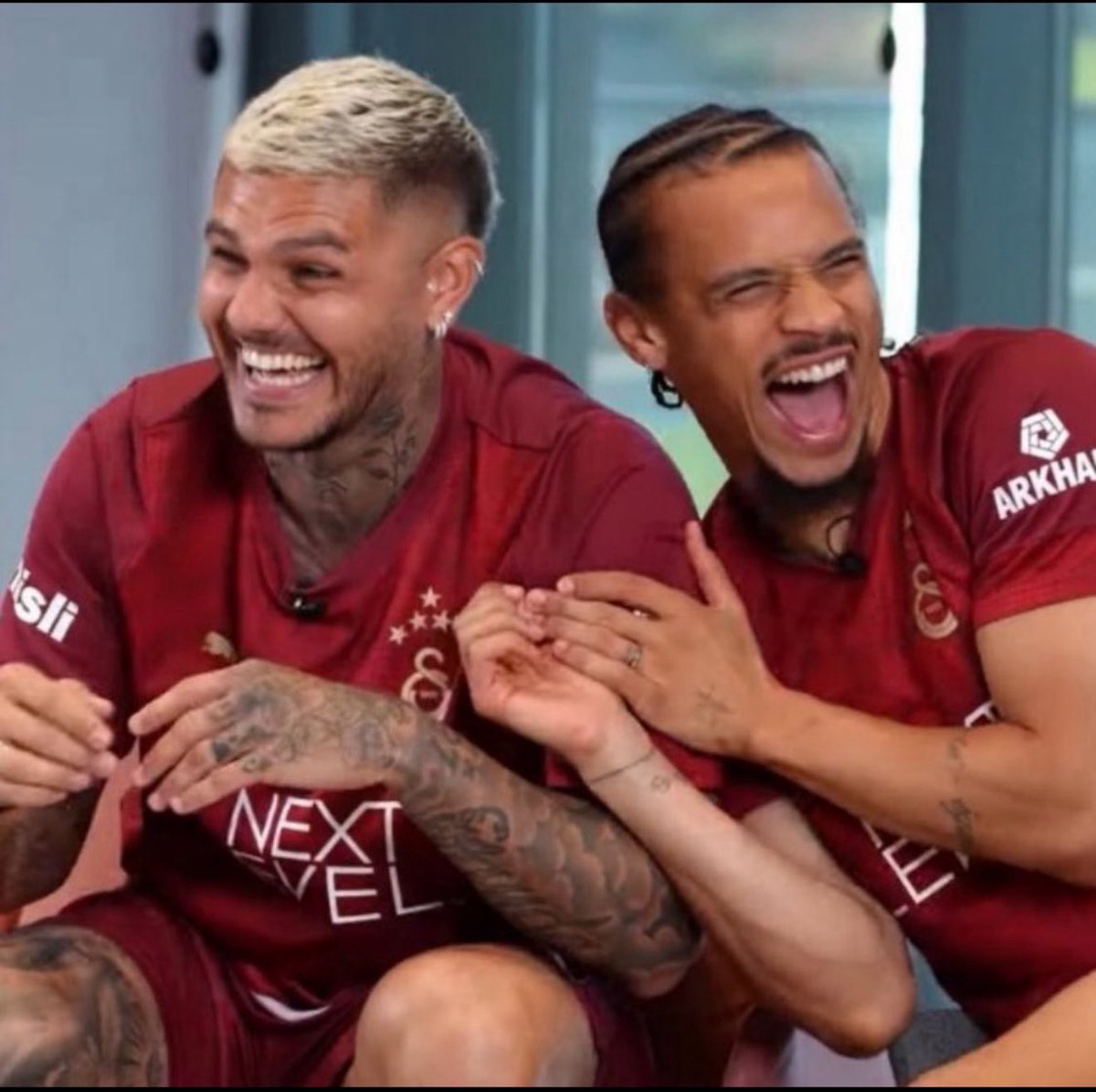 Alanyayı yenemeyip Galatasarayı yenecez diye ümitlenen kuluna biraz akıl ver Allahım biz yok diyince inanmıyor bunlar çünkü puhahahsgshahshshhhhaasgggf 😂😂😂😂😂😂😂😂😂😂😂
#GSvFB
#FBvGS