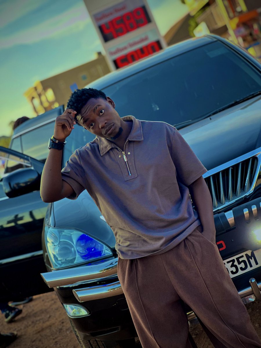 Christmas is around the corner,*
 *Ladies be humble.*
*Even if he returns from the toilet.*
*Ask him Baby how was the journey☺🤪#fyp