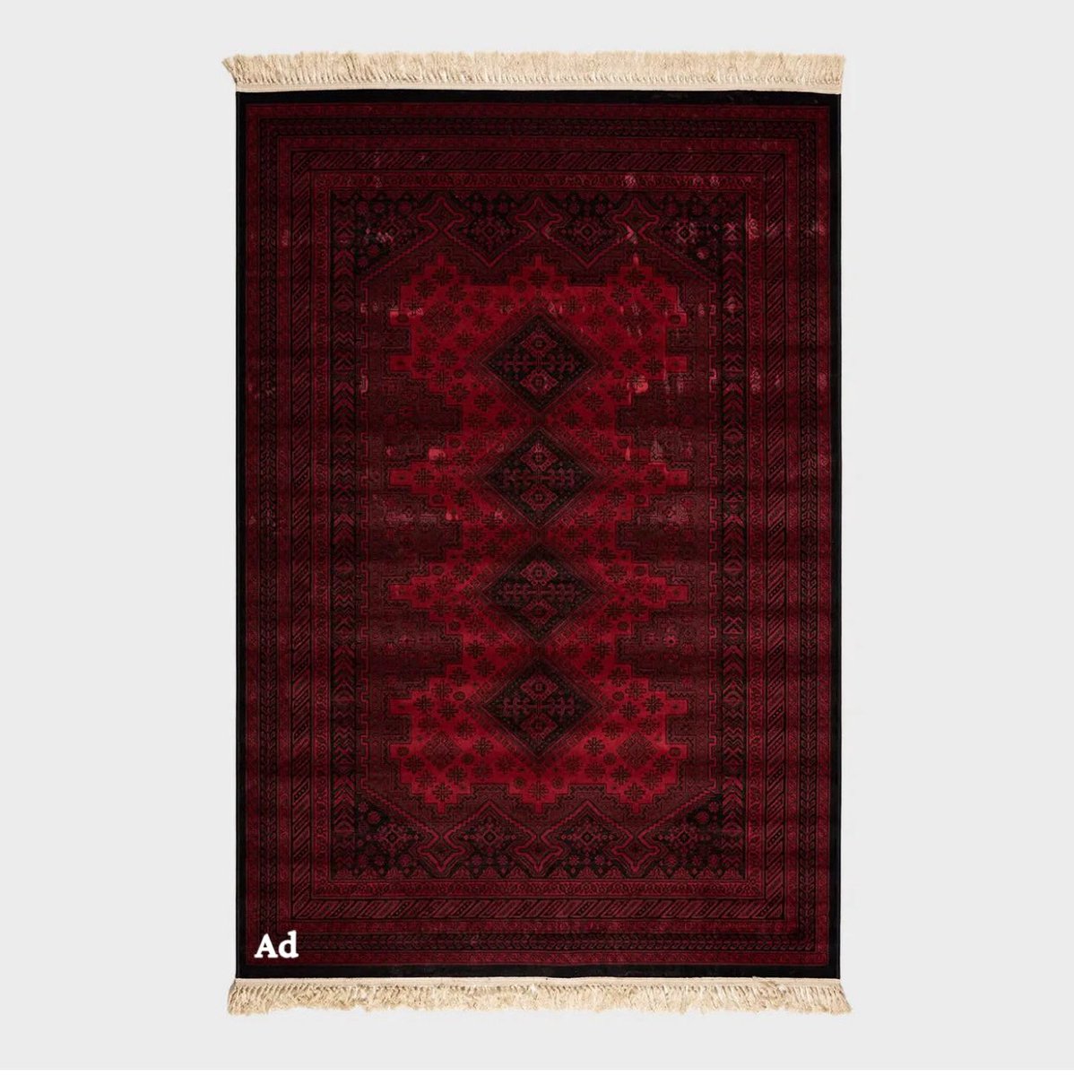 بنات يمين ولا يساررر بحطها بغرفتي ومحتاره!؟