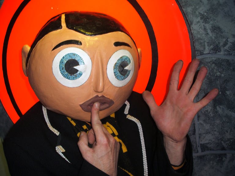 pics you’d receive if Frank Sidebottom was your boyfriend: