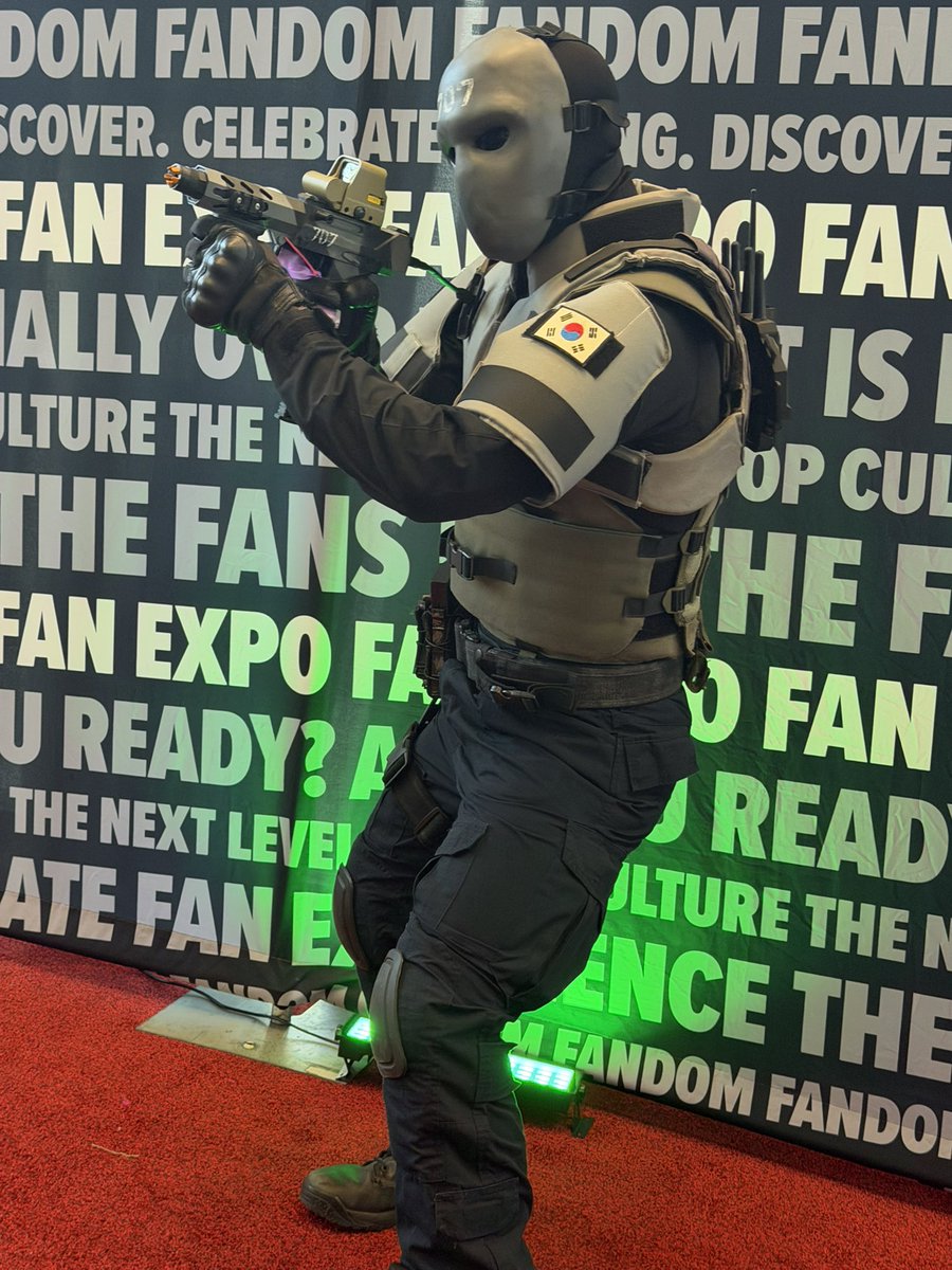 AgentAden's tweet image. Fan Expo brrrrrrr

#R6Community