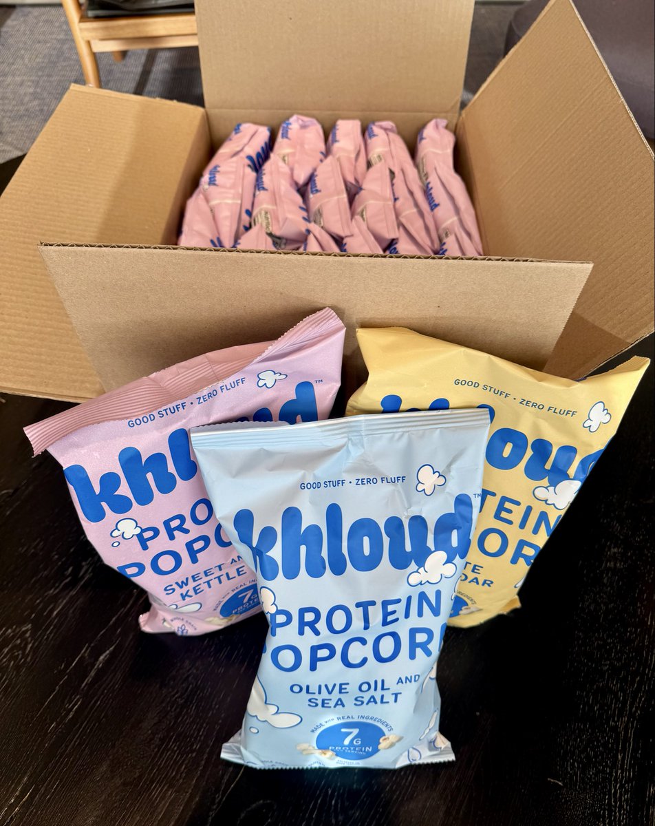 DwightFunding's tweet photo. The forecast is Khloudy here in NYC ☁️ 

10/10 office snack @khloekardashian https://t.co/DycWFAfMSQ