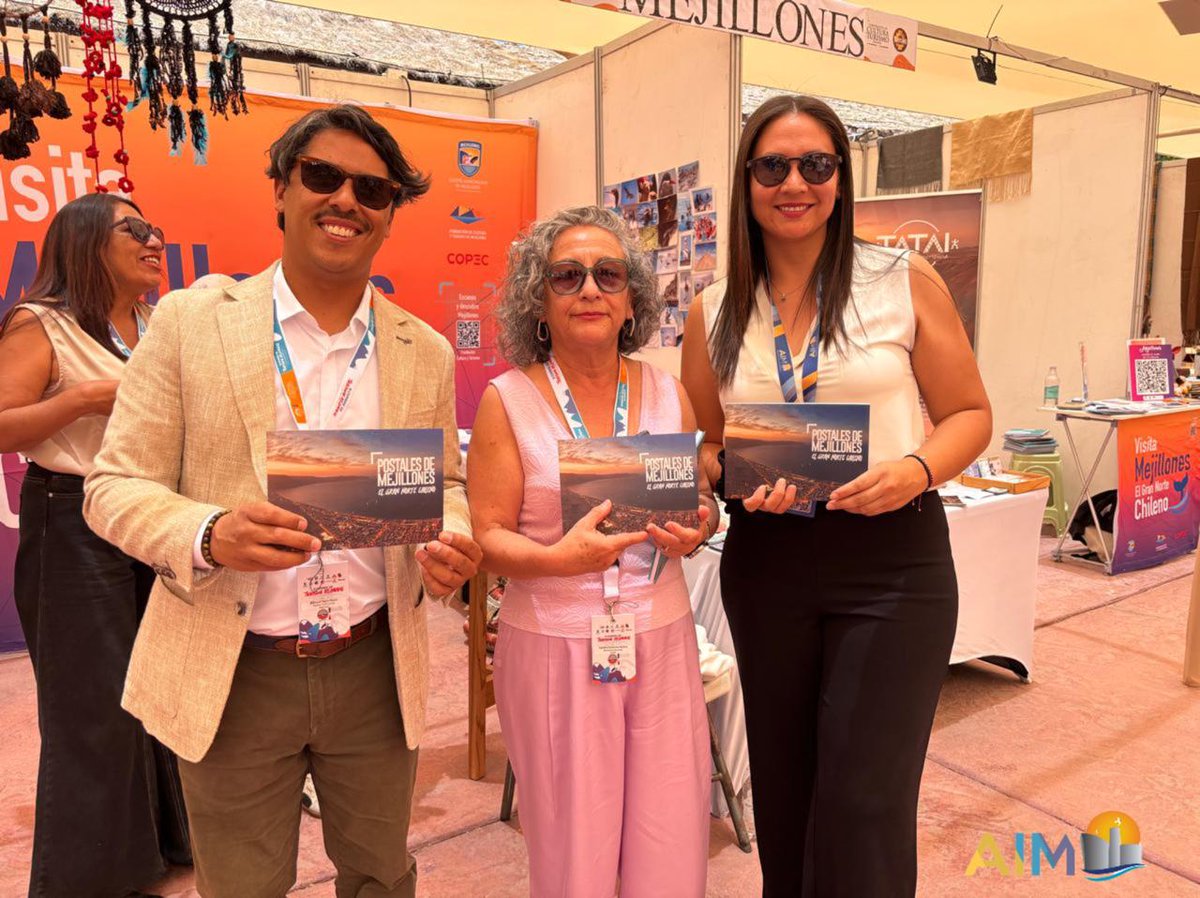 AI_Mejillones's tweet image. ✨ Mejillones presente en la III Cumbre Regional de Turismo en Calama. La AIM acompañó y auspició la participación de dos tours operadores y dos artesanos locales en esta importante vitrina regional, donde pudieron exhibir su trabajo.